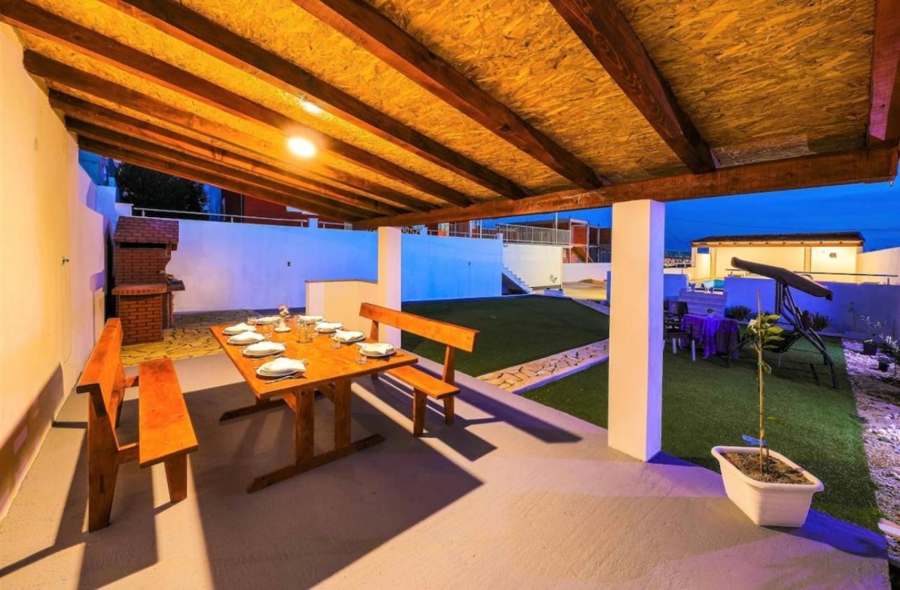 Villa Ana Kastel Sucurac Ngoại thất bức ảnh